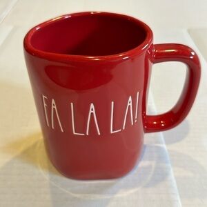Rae Dunn Artisan Collection FA LA LA! Coffee tea mug in red and white w handle